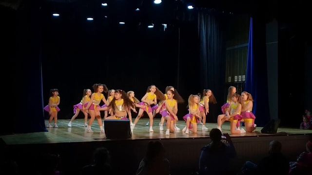 Жги! Зажигай! MIRIDANCE STUDIO | ДК Онежский смотреть онлайн