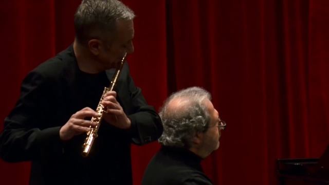 Astor Piazzolla - Tango Etude 4 - Enrico Di Felice e Riccardo Leone смотреть онлайн