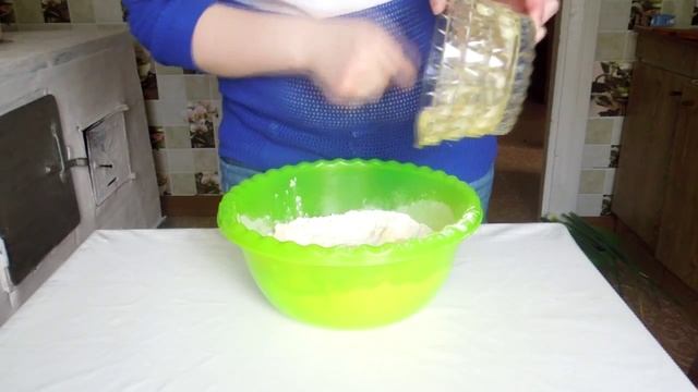 Орешки со сгущенкой | Vika Zaqwer | КухняВи смотреть онлайн