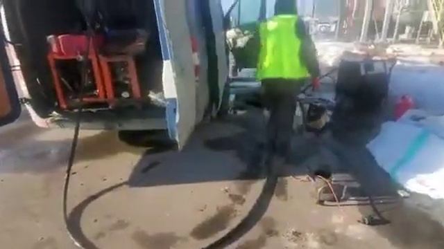 Чистка канализационных труб от битума. смотреть онлайн