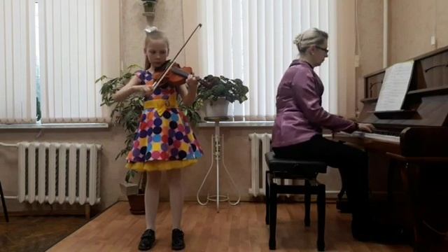 Й. Штраус "Венский вальс" исполняет Комарова Дарья 2кл. смотреть онлайн