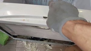 Ремонт холодильника, замена контура обогрева.mp4