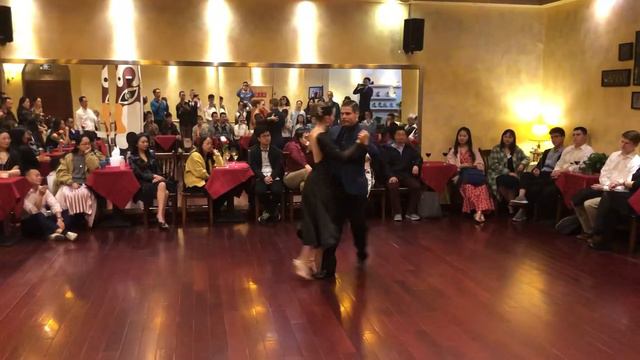 Alejandro Ferreyra y Fernanda Grosso смотреть онлайн
