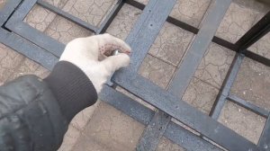 Стол из уголка и досок своими руками