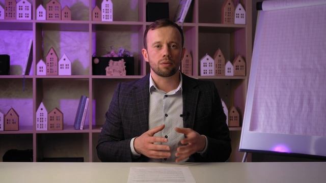 Рынок квадратных метров Бреста в начале весны. смотреть онлайн