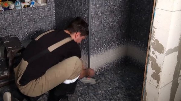 внешний угол плитки? почему алюминиевый уголок?