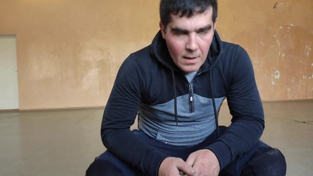 Брейк данс практика.Отрабатываю элементы пауэр мува.30 марта 2021 г. смотреть онлайн