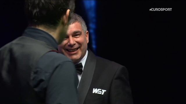 The referee has to explain to Ronnie O'Sullivan the rule | World Grand Prix Snooker 2020 | Eurospor смотреть онлайн