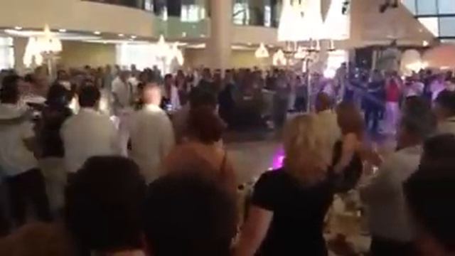 Hripsime Hovhannisyan & Martin Mkrtchyan HARSANIQ. SHNORHAVORUM ENQ !