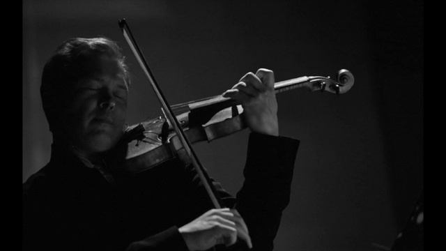 Vadim Repin plays Ysaye Sonata no. 4 -- Paganini -- Bach - live 2001 смотреть онлайн