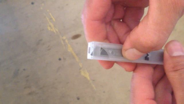 смена лезвия на канцелярском ноже смотреть онлайн