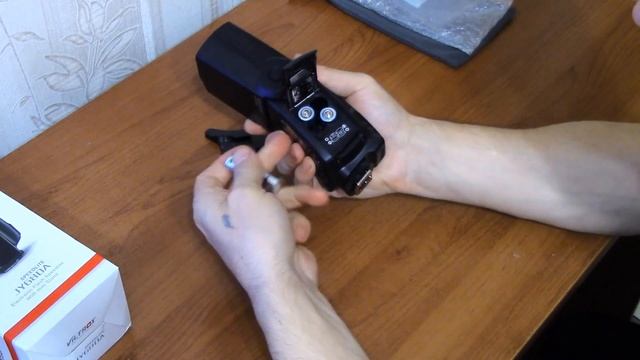 Распаковка и проверка фотовспышки Viltrox JY680A. Unboxing Viltrox JY680A смотреть онлайн