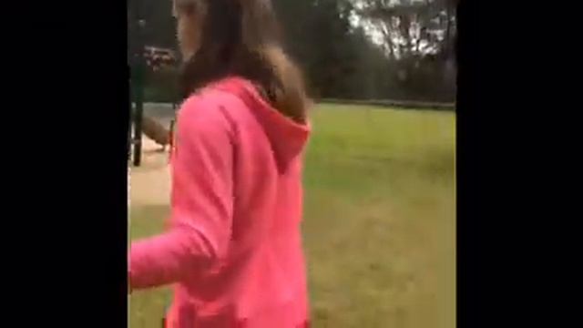 Strawberry Hill park / No school!!! смотреть онлайн