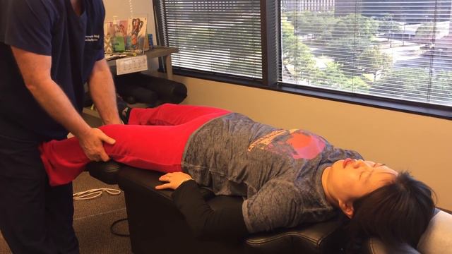 Houston Chiropractor Dr Gregory Johnson Adjust San Antonio Dental Technician First Time Ever смотреть онлайн