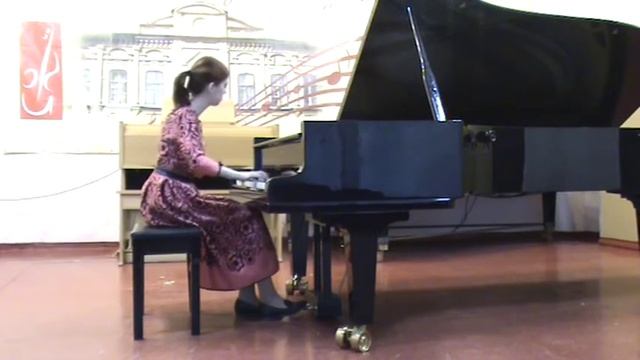 Труханова Ева, 16 лет, исполняет концертные пьесы. смотреть онлайн