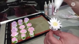 ?Украшение для КУЛИЧЕЙ,ЦВЕТЫ из Белково-заварного крема?