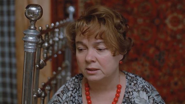 Узнаю кто с отцом видится - прокляну! смотреть онлайн