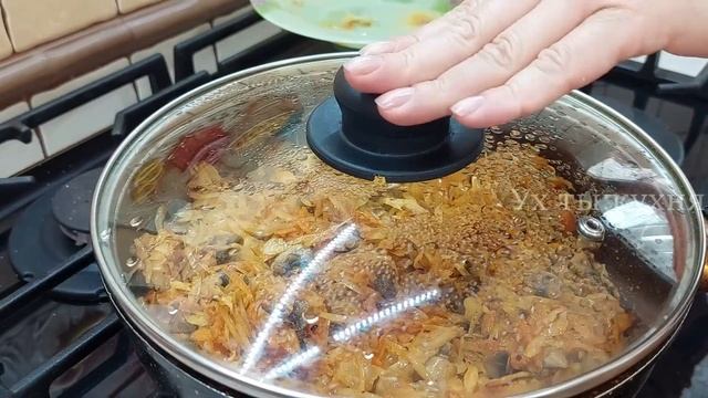 Больше никакой духовки! ПЫШНЫЙ пирог на сковороде - ИЗЮМИНКА в тесте! смотреть онлайн