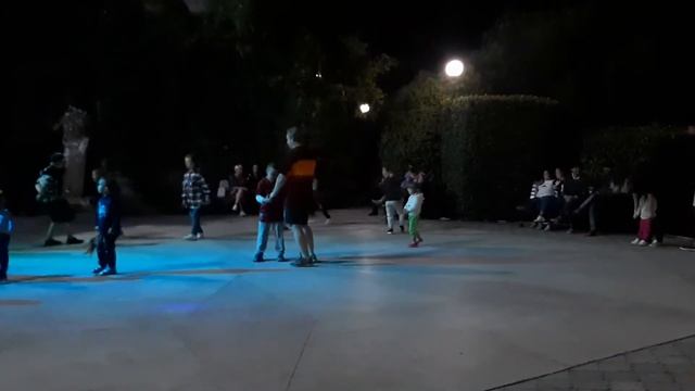 Дети танцуют смотреть онлайн