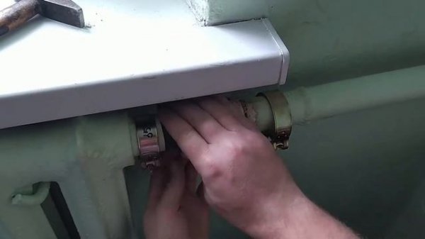 Устраняем протечку в трубе отопления подручными средствами. Надёжно, быстро, бюджетно.