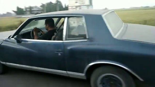 Awesome ride on Chevrolet Monte Carlo V8 engine смотреть онлайн