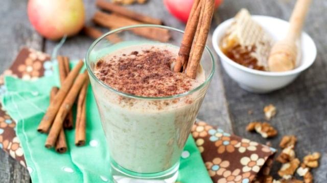 Помогает ли выпитый на ночь кефир с корицей похудеть?