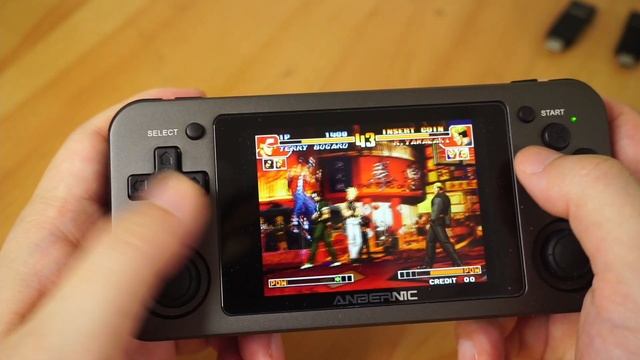 ANBERNIC RG351P vs RG351M - Is the Plastic or Metal better for gaming? (I did not expect this!) смотреть онлайн