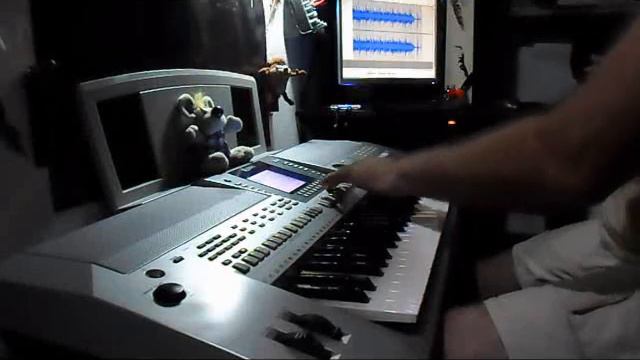 Oh! Darling -Yamaha PSR S710 смотреть онлайн