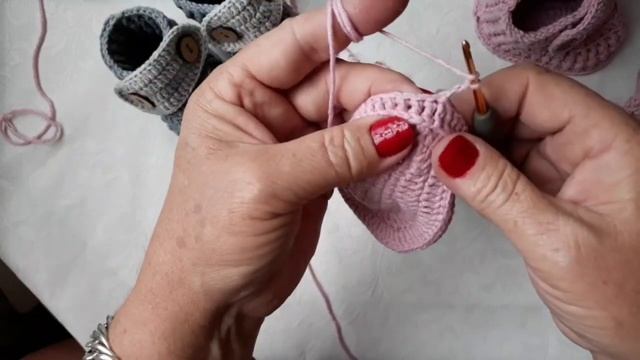 Kolay Tığ İşi Bebek Patikleri Tutorial/Tığ İşi Bebek Ayakkabıları #diy смотреть онлайн
