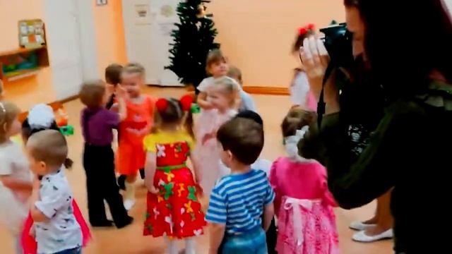 Праздник осени - 31 октября 2017г. Детский сад №29, группа "Лапушки" г. Киров смотреть онлайн