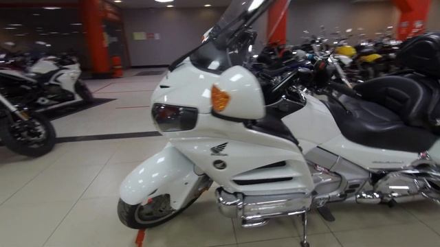 Мотоцикл HONDA GL1800 GOLDWING Арт.117010 Мотосалон Мегамото смотреть онлайн