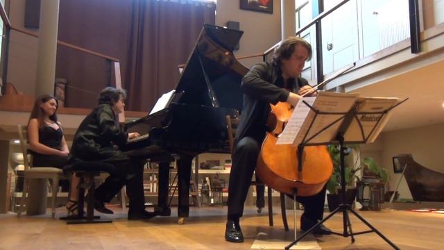 Debussy : Cello Sonata in D minor, L. 135. : Alexandre Debrus (Cello), Alexander Mogilevsky (Piano) смотреть онлайн