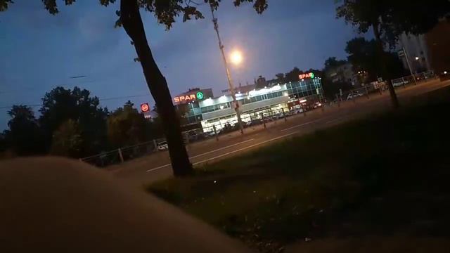 Рву путьку на скамейке смотреть онлайн
