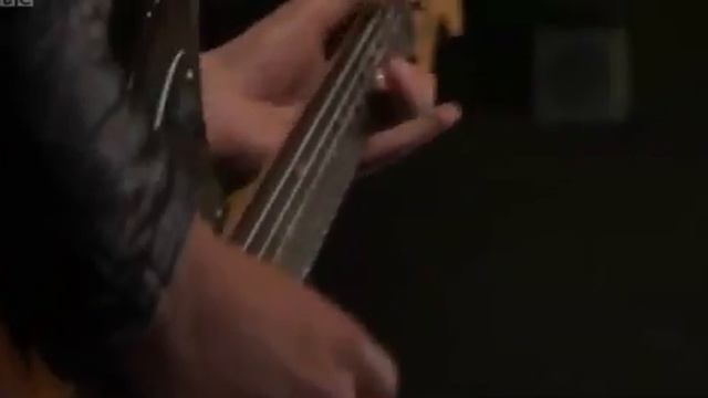 Arctic Monkeys Live Lounge On A Mission (Katy B Cover) смотреть онлайн