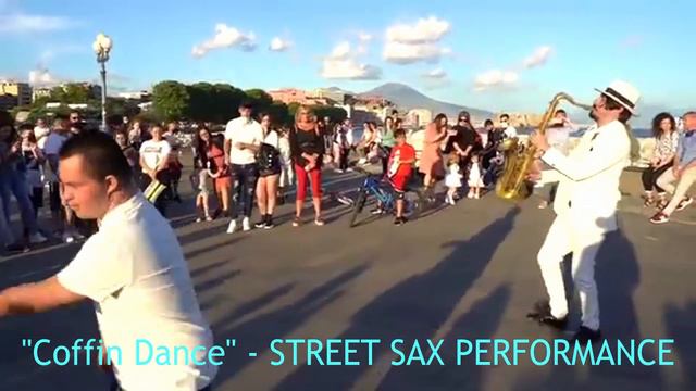 Кто сыграл лучше. Coffin Dance