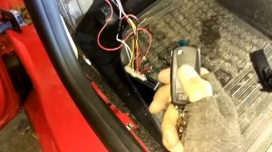 Як під'єднати пульт центрального замка skoda fabia.