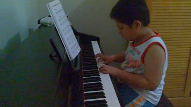Alvin play on yamaha clp 330.mp4 смотреть онлайн