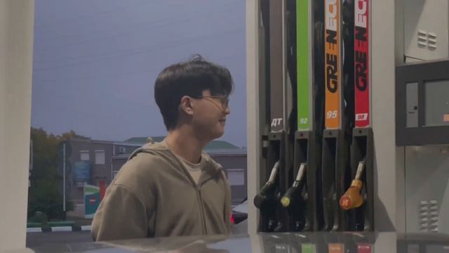 VLOG // Сюрпризом приехали в Уссурийск // Первая встреча одногруппников // День рождения смотреть онлайн