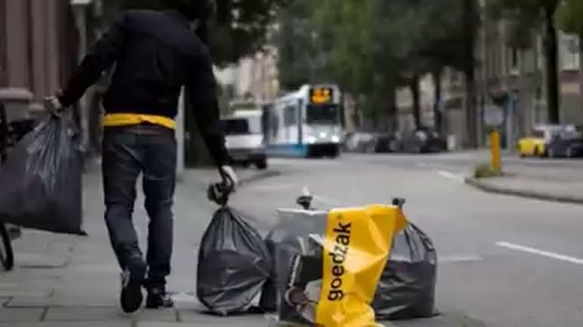КАК ПРАВИЛЬНО ВЫБРАСЫВАТЬ СТАРЫЕ ВЕЩИ смотреть онлайн