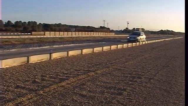 KYB Braking with 4 new shock absorbers смотреть онлайн