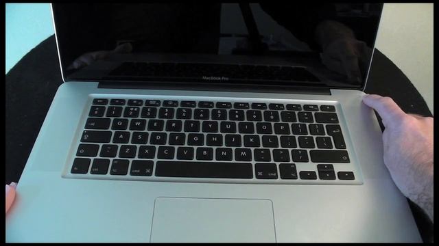 Apple 15-inch MacBook Pro Core i7 High Res Screen - Product Tour & Review смотреть онлайн