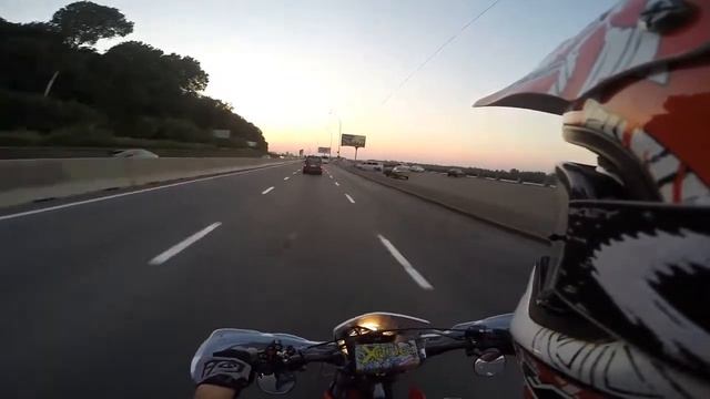 Питбайк Geon x-ride 2014 в городе..mp4 смотреть онлайн