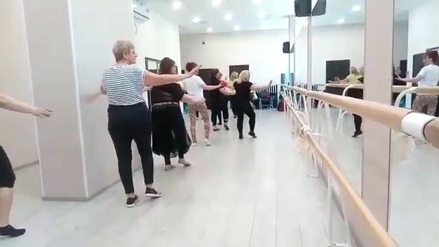 Проект “Московское долголетие”. Танец живота. Педагог Оксана Бабаева смотреть онлайн