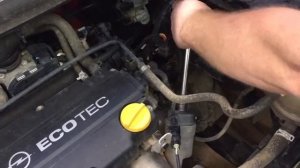 Замена масла в Опеле корса.