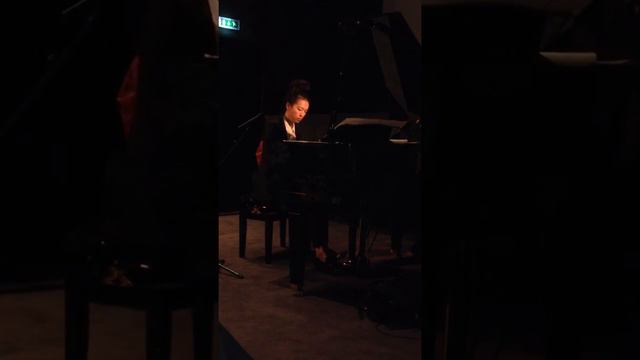 Rosey Chan improvisation Bach with Mike Figgis on trumpet смотреть онлайн