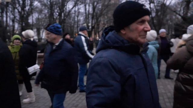 Губки ,глазки на танцах в Гомельском парке. 21.01.2023 года. смотреть онлайн