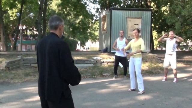 открытое обучение Тайцзи-цигун школа Белый Ключ. Упражнение Шоу Гун смотреть онлайн