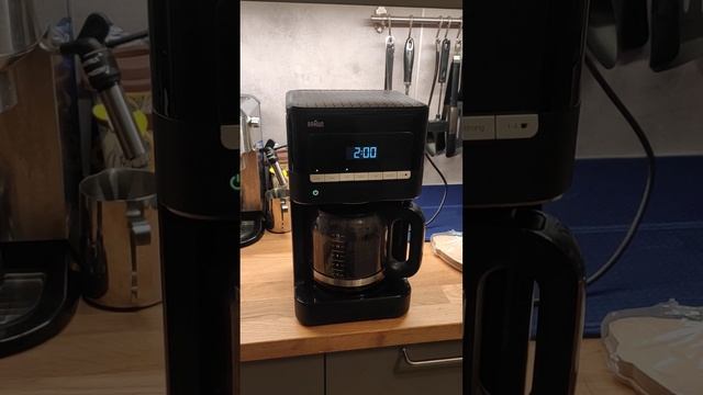 Кофеварка капельная Braun KF7020 смотреть онлайн