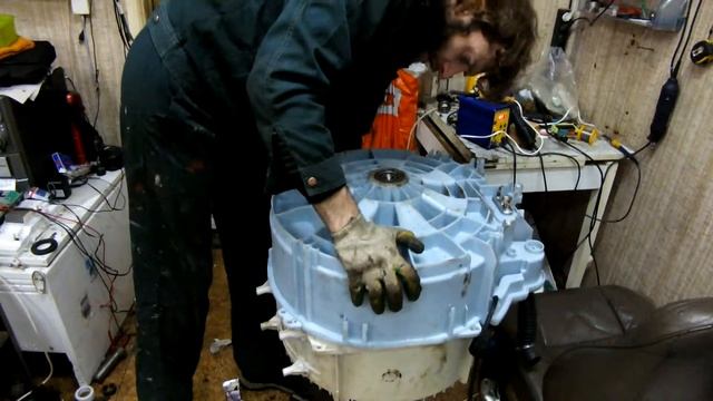 Замена подшипника в стиральной машине Siemens часть 9 смотреть онлайн