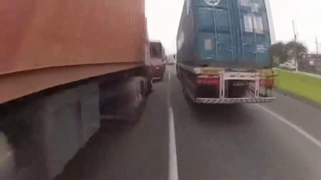 300км/ч мотогонки, езда без пробок, суть байков, адреналин зашкаливает смотреть онлайн